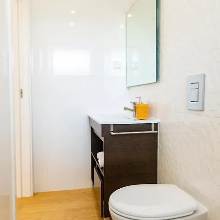 The Modern 1385 Apartment Batalha