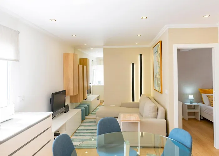 The Modern 1385 شقة *