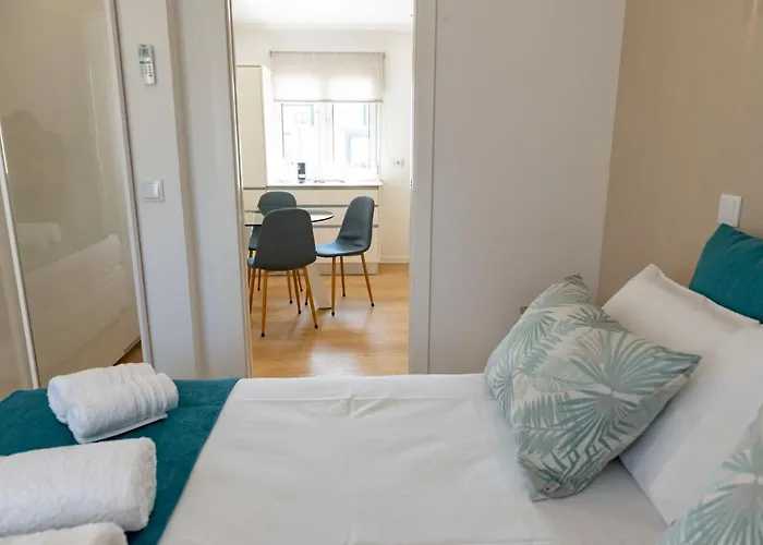 The Modern 1385 شقة